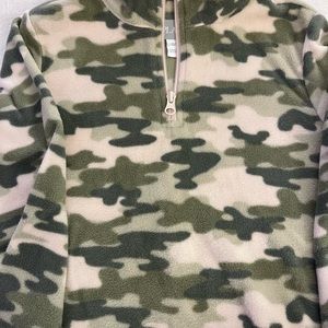 Girls Size Large(10-12) Pink and Green Camouflage Fleece Sweatshirt